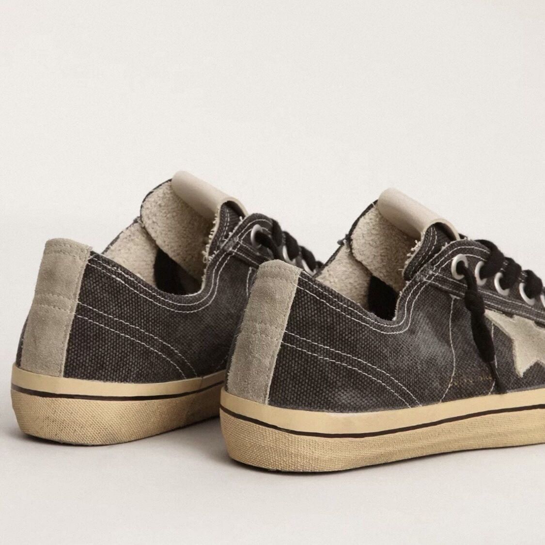 Golden Goose sneaker
