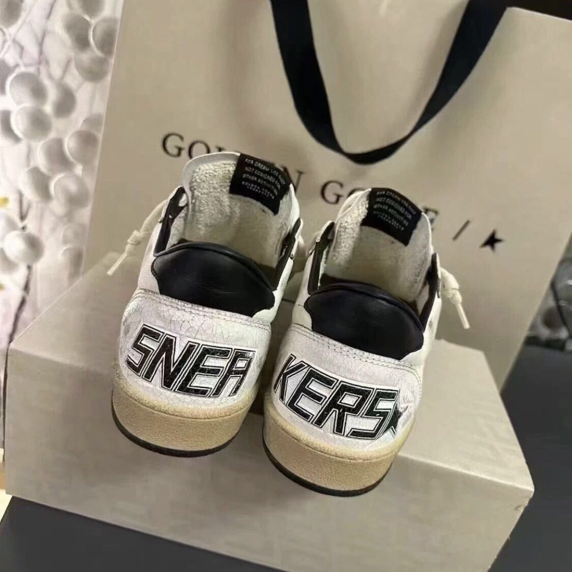 Golden Goose sneaker