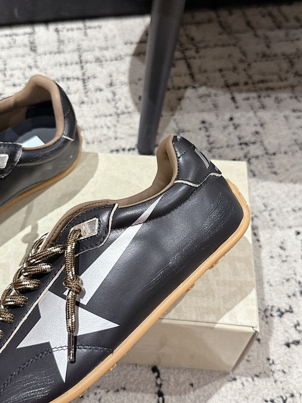 Golden Goose sneaker