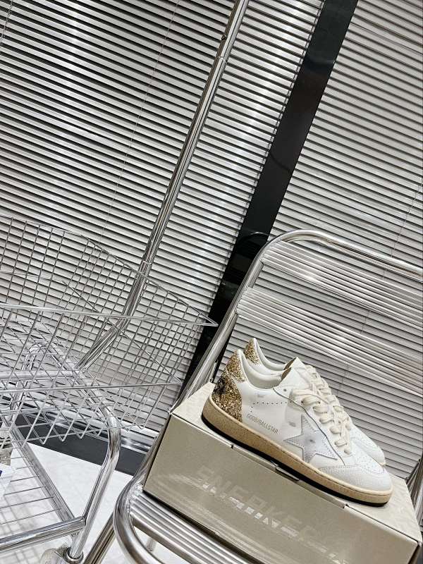 Golden Goose sneaker