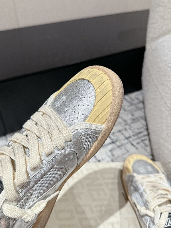 Golden Goose sneaker