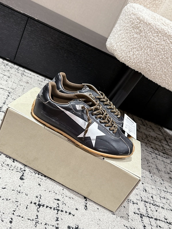 Golden Goose sneaker