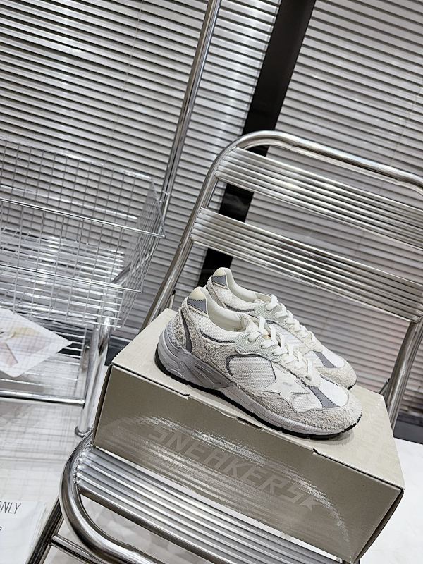 Golden Goose sneaker