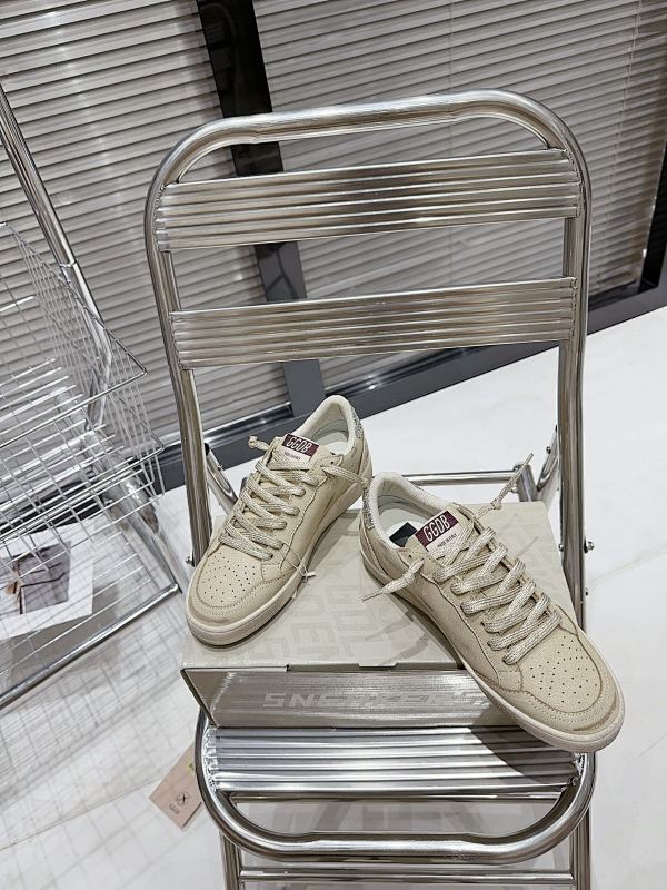 Golden Goose sneaker