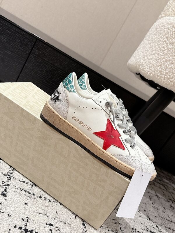 Golden Goose sneaker
