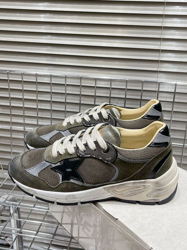 Golden Goose sneaker