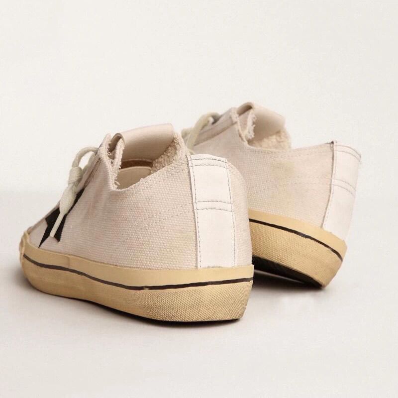 Golden Goose sneaker
